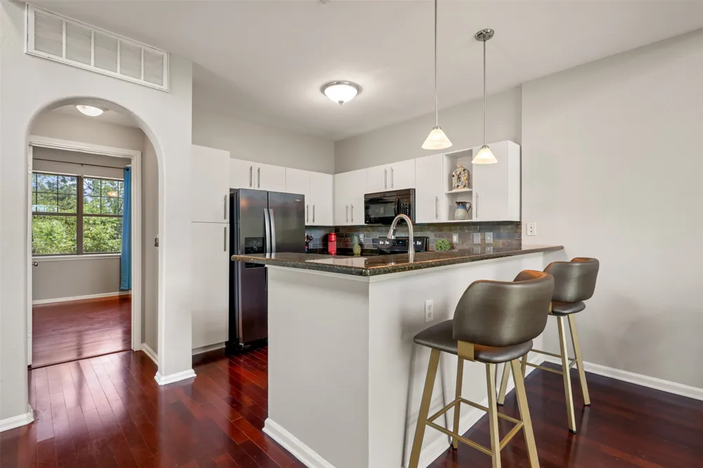 11203 Ranch Road 2222 #1407 Austin, TX 78730