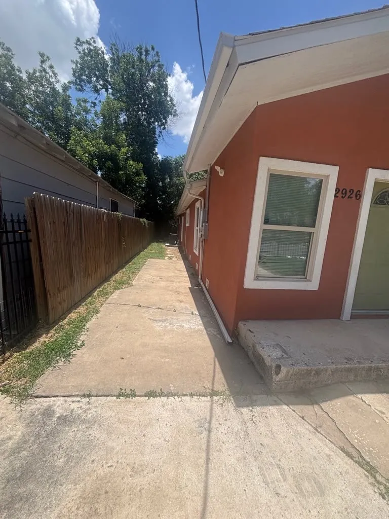 2926 Tampico Street San Antonio, TX 78207