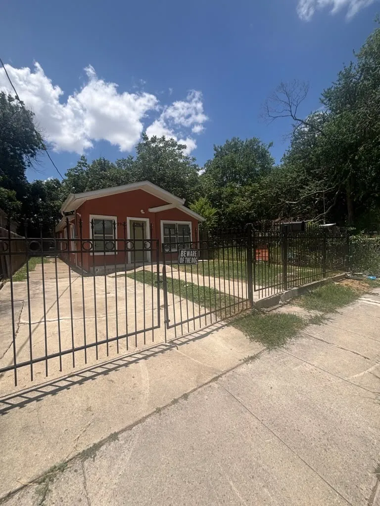 2926 Tampico Street San Antonio, TX 78207