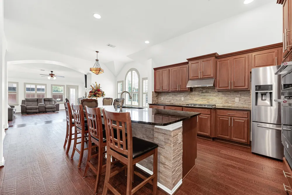 5729 New Castle Drive Richardson, TX 75082