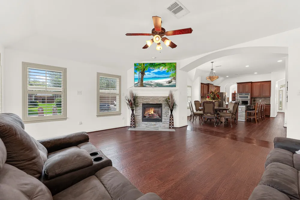 5729 New Castle Drive Richardson, TX 75082