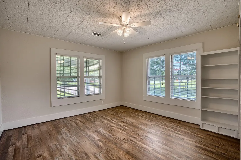 7804 Fm 834 E Hull, TX 77564