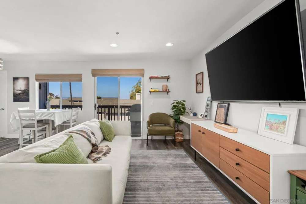 103 Mangano Encinitas, CA 92024