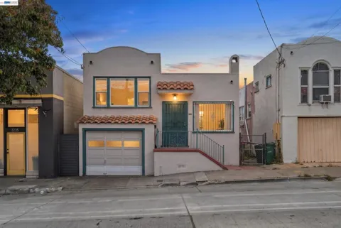 3229 Macarthur Blvd