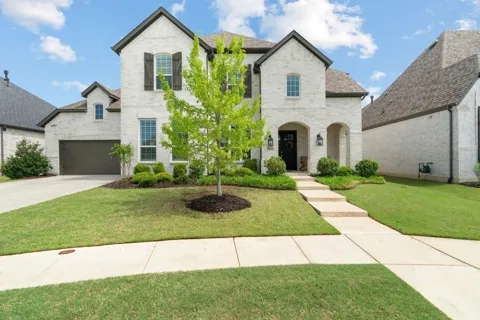 2405 Casia Landing