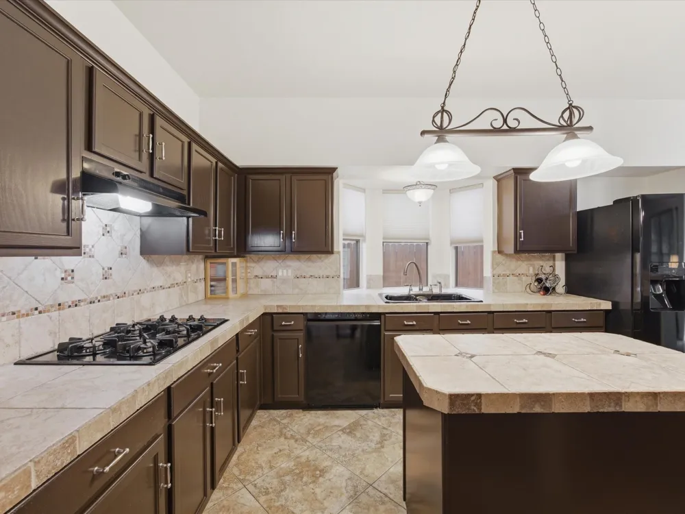 4008 Falcon Ridge Drive Haltom City, TX 76137