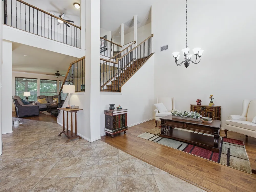 4008 Falcon Ridge Drive Haltom City, TX 76137