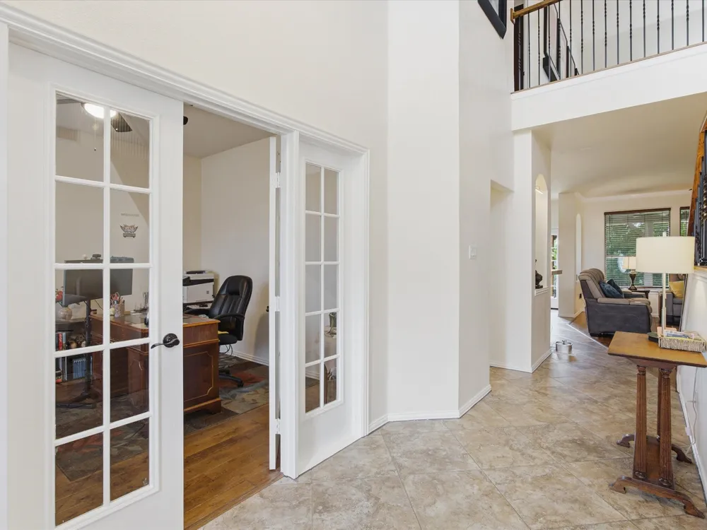 4008 Falcon Ridge Drive Haltom City, TX 76137
