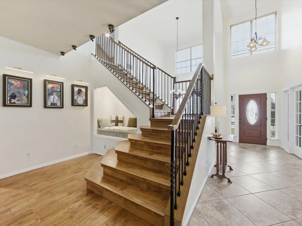 4008 Falcon Ridge Drive Haltom City, TX 76137