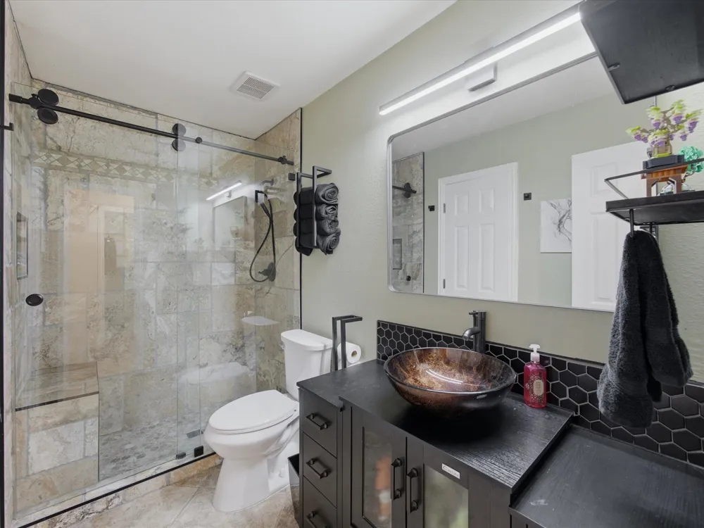 4008 Falcon Ridge Drive Haltom City, TX 76137