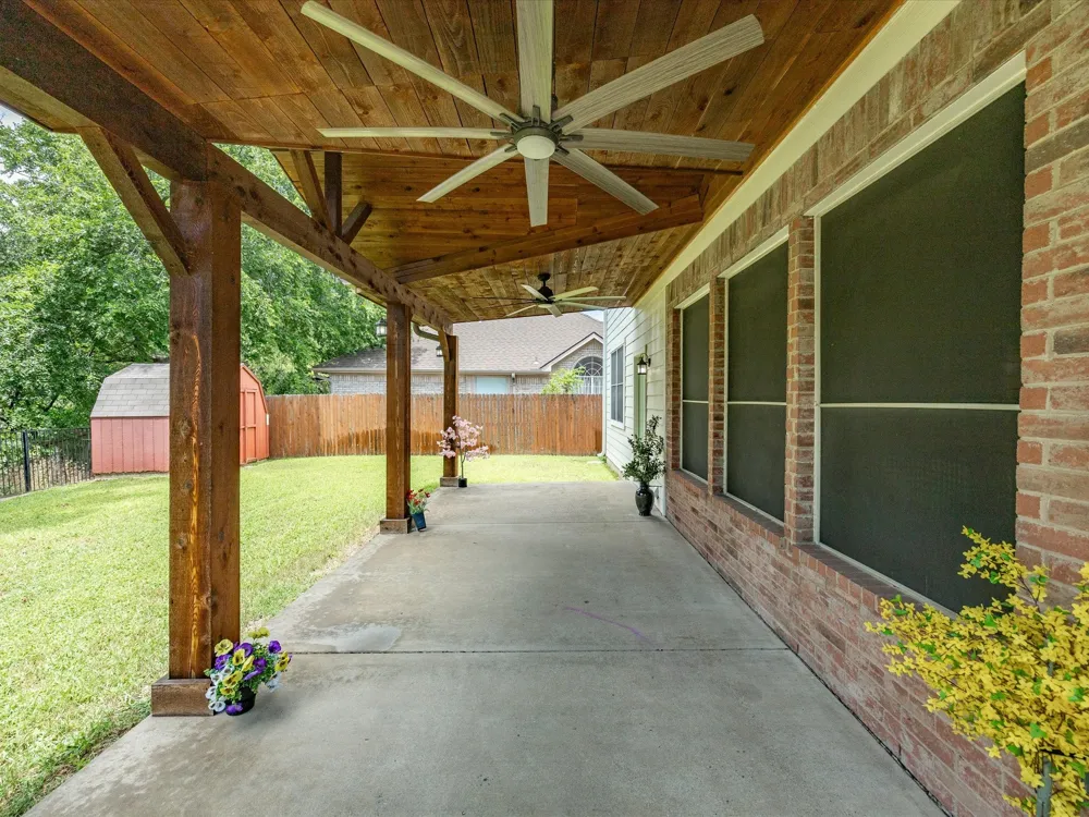4008 Falcon Ridge Drive Haltom City, TX 76137