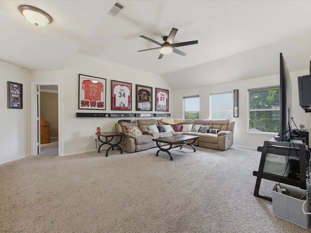4008 Falcon Ridge Drive Haltom City, TX 76137
