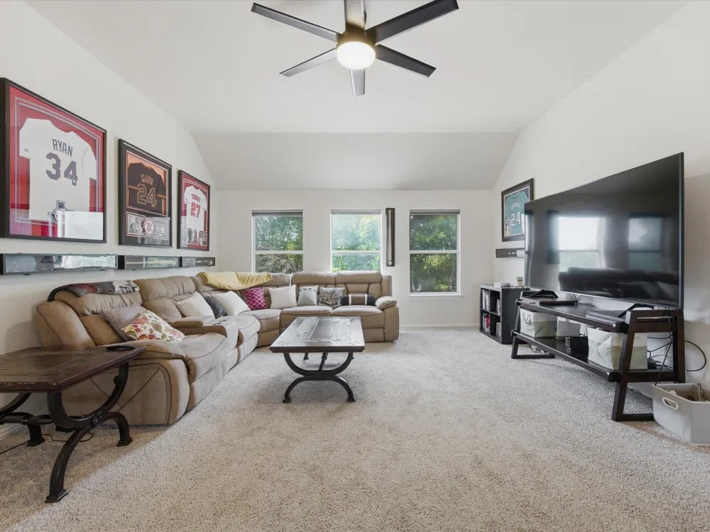4008 Falcon Ridge Drive Haltom City, TX 76137