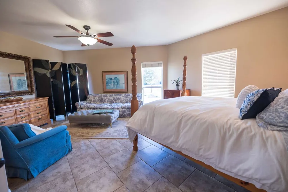 1125 County Road 230 Florence, TX 76527