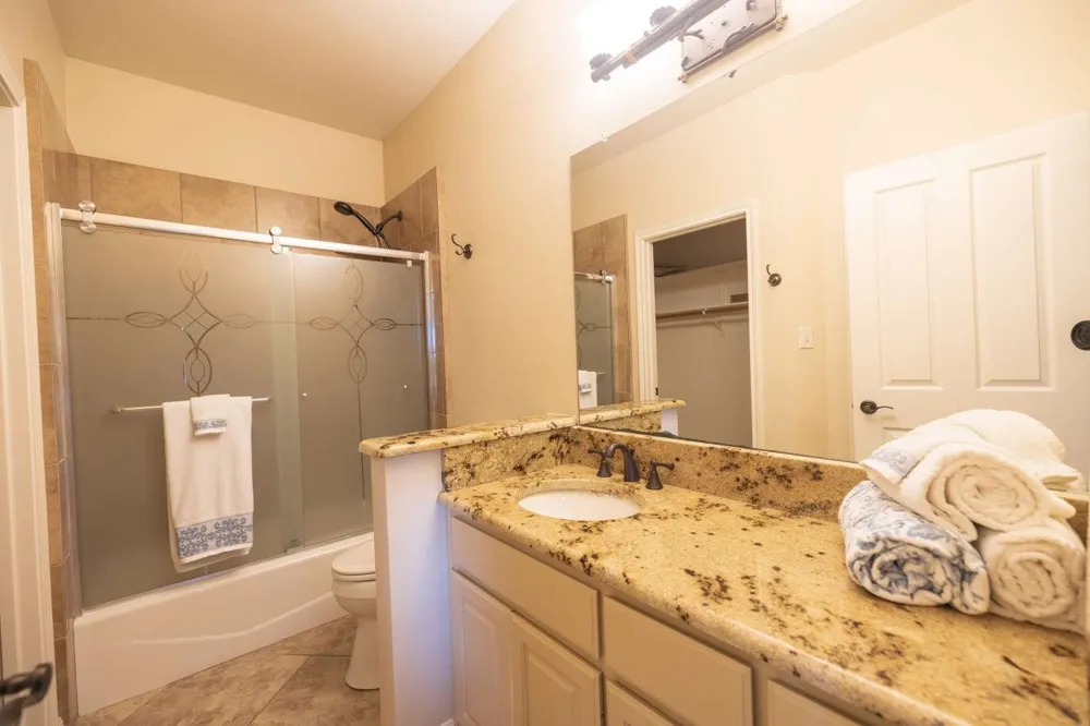 1125 County Road 230 Florence, TX 76527