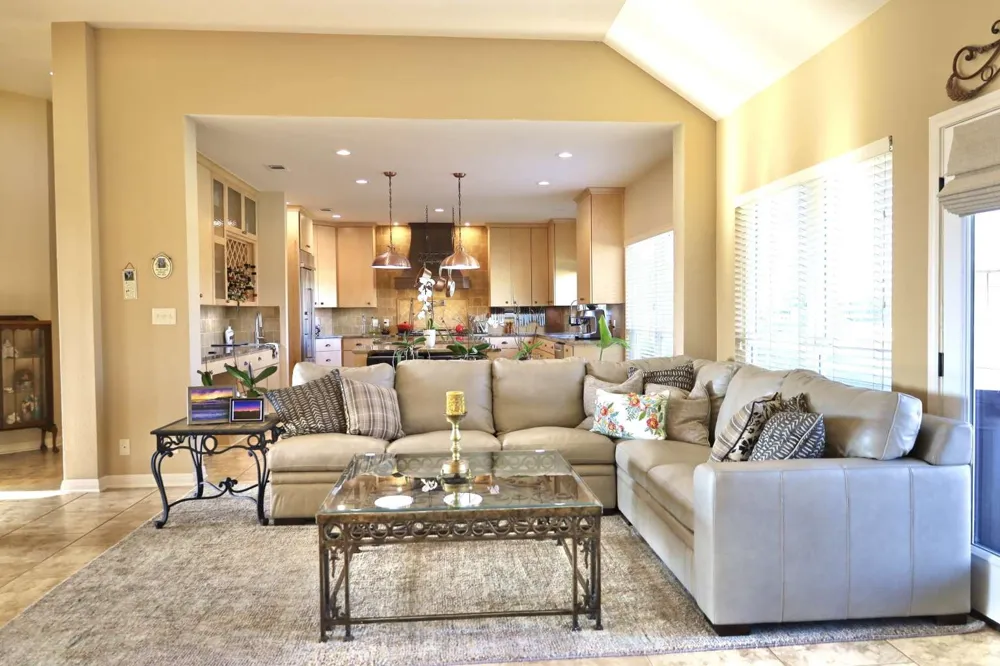 1125 County Road 230 Florence, TX 76527