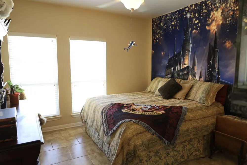 1125 County Road 230 Florence, TX 76527