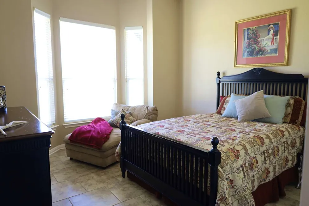 1125 County Road 230 Florence, TX 76527