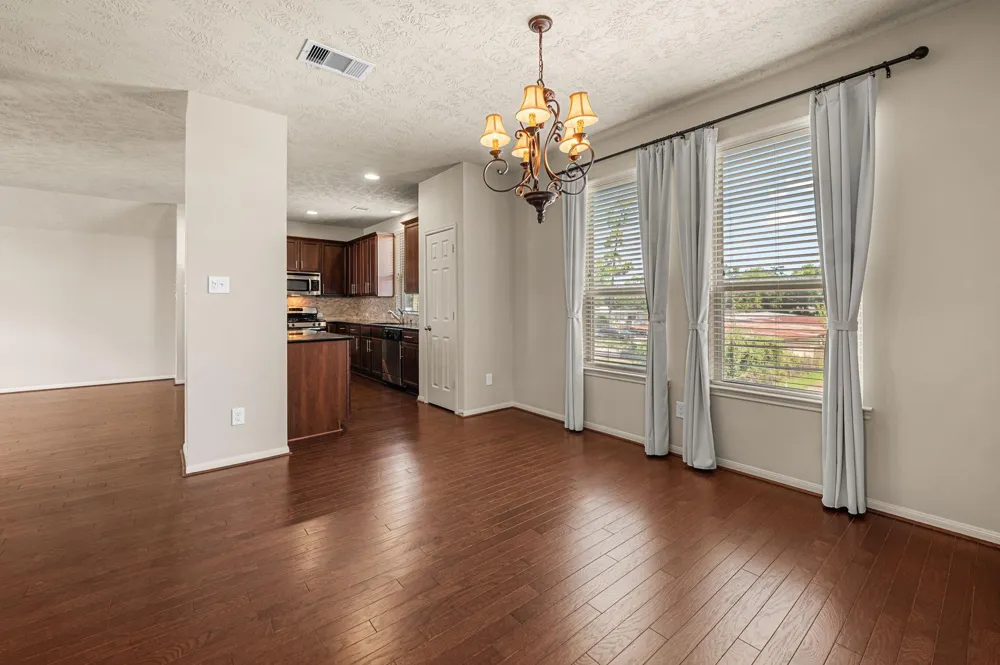 3327 Home Point Drive Houston, TX 77091