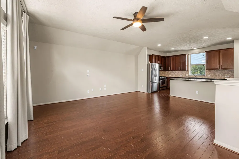 3327 Home Point Drive Houston, TX 77091