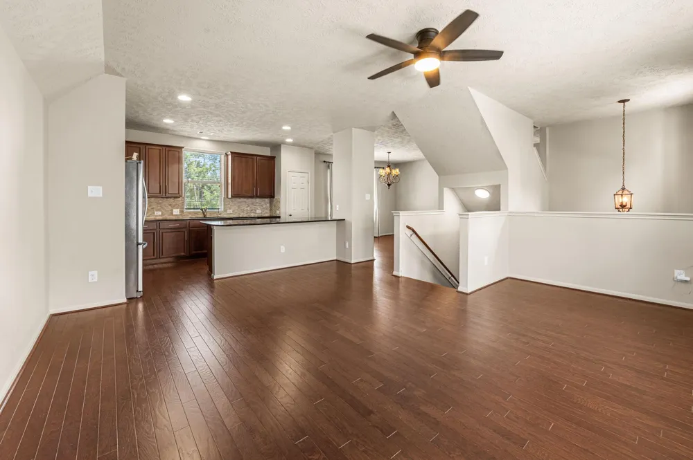 3327 Home Point Drive Houston, TX 77091