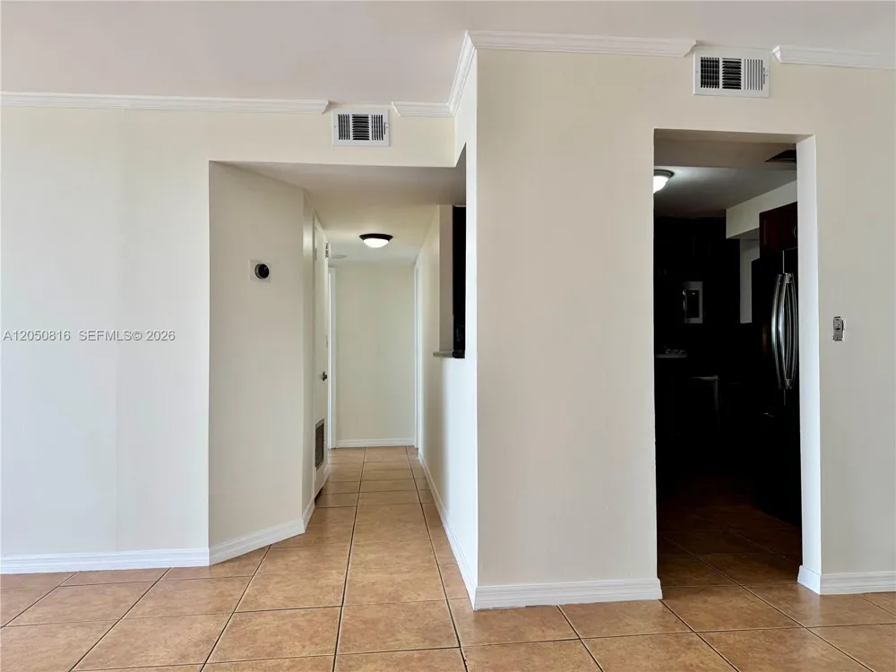 2780 NE 183rd St #2012 Aventura, FL 33160