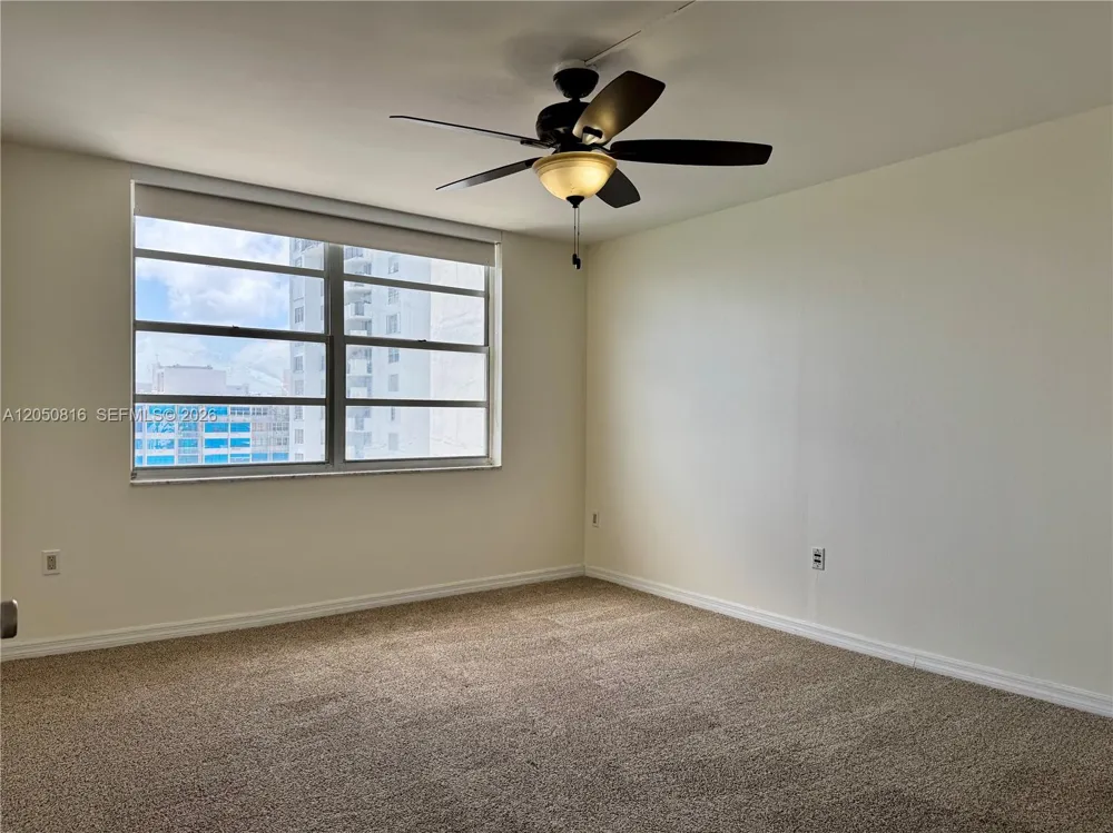2780 NE 183rd St #2012 Aventura, FL 33160