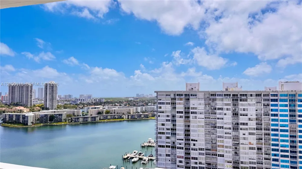 2780 NE 183rd St #2012 Aventura, FL 33160