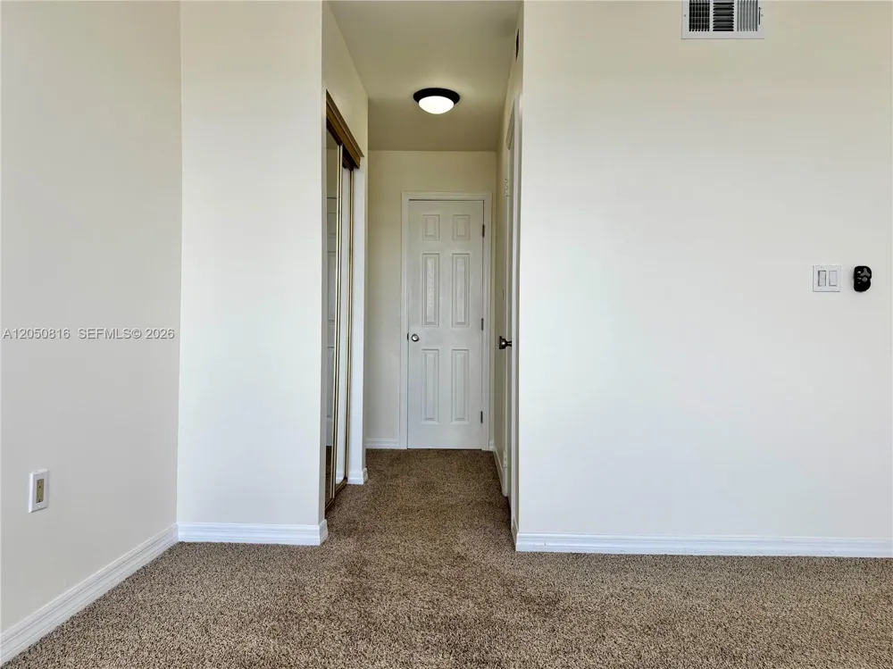 2780 NE 183rd St #2012 Aventura, FL 33160