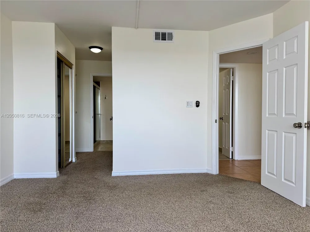 2780 NE 183rd St #2012 Aventura, FL 33160