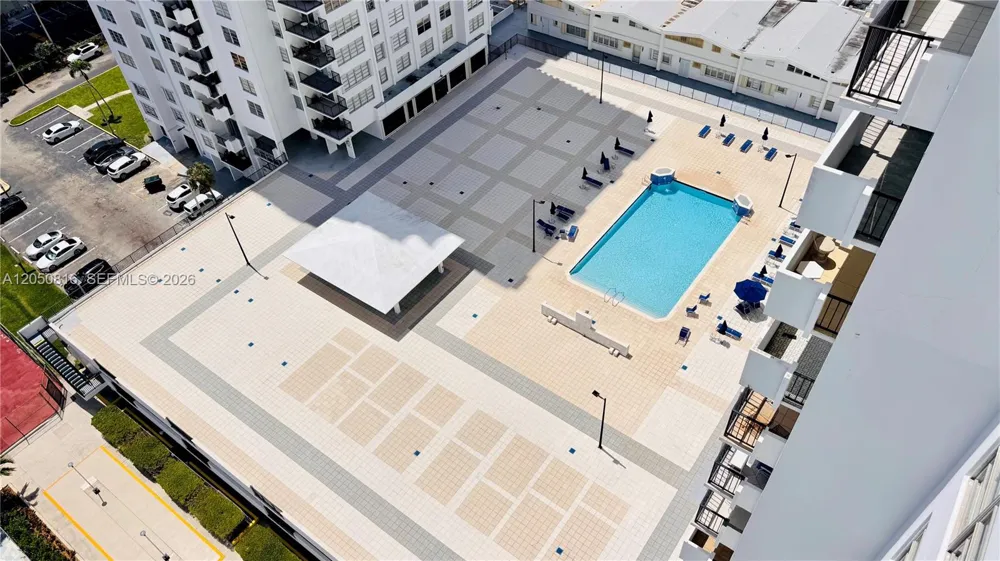 2780 NE 183rd St #2012 Aventura, FL 33160