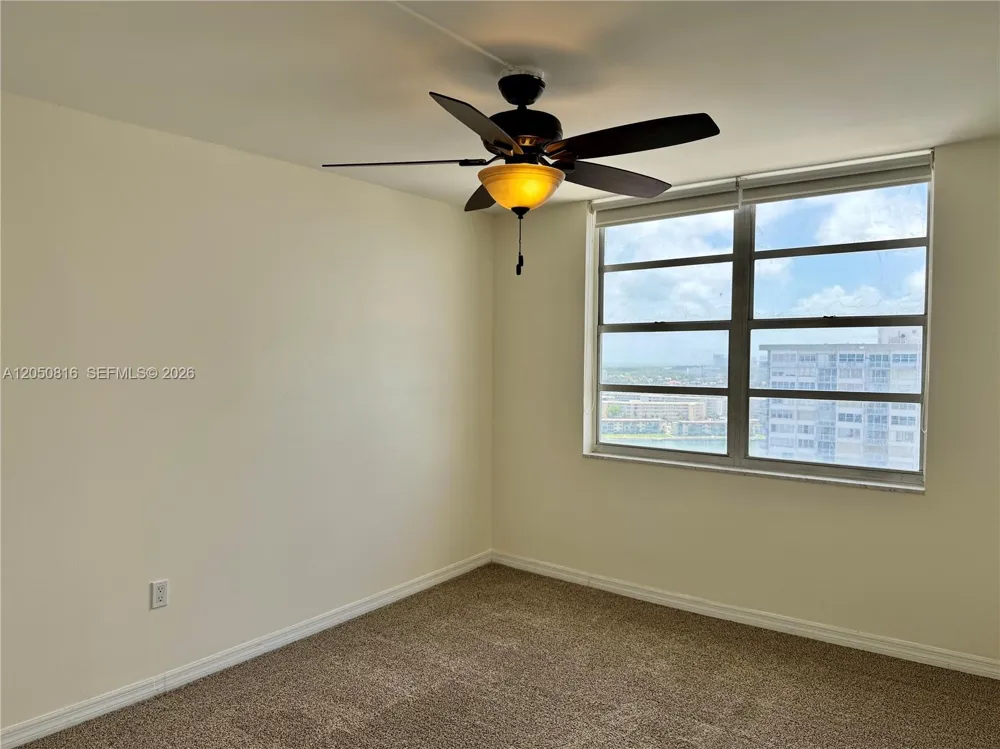 2780 NE 183rd St #2012 Aventura, FL 33160