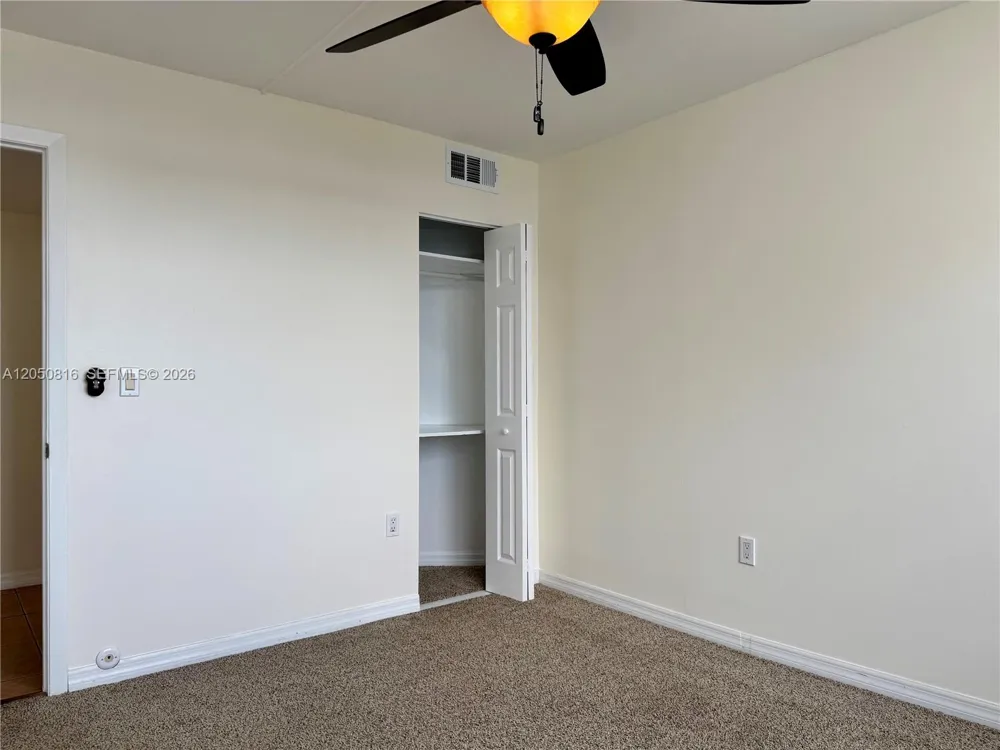 2780 NE 183rd St #2012 Aventura, FL 33160