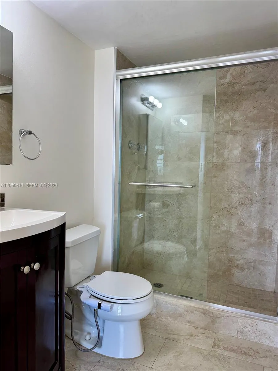 2780 NE 183rd St #2012 Aventura, FL 33160