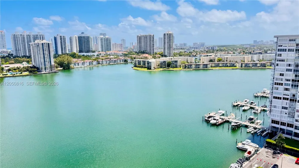 2780 NE 183rd St #2012 Aventura, FL 33160