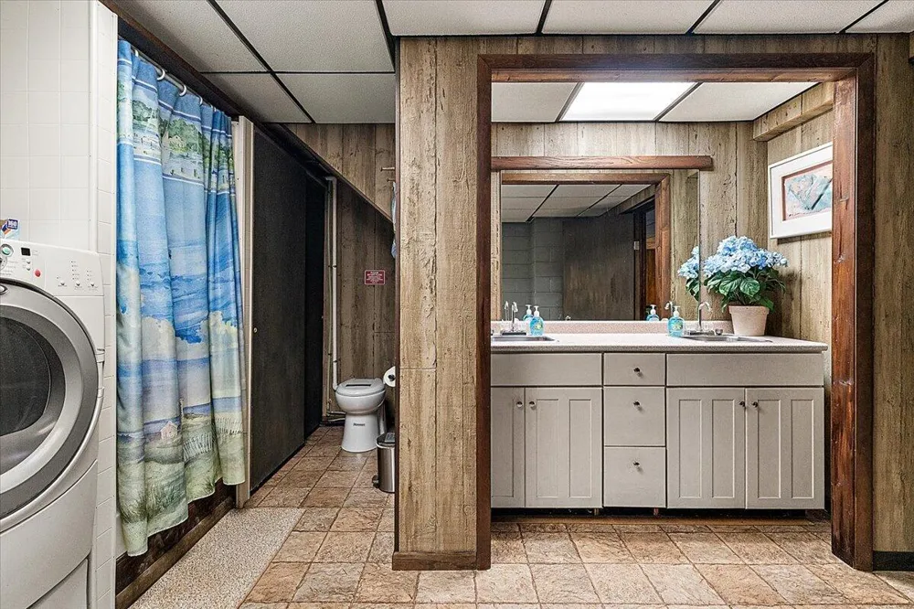 5501 Sunset Path Lincoln Charter Township, MI 49127