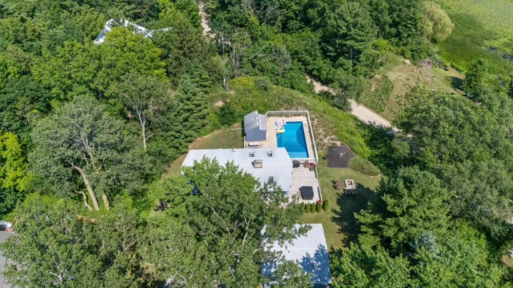 5501 Sunset Path Lincoln Charter Township, MI 49127