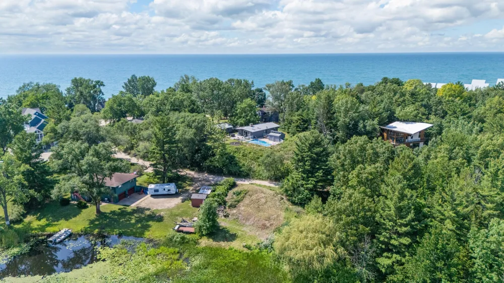 5501 Sunset Path Lincoln Charter Township, MI 49127