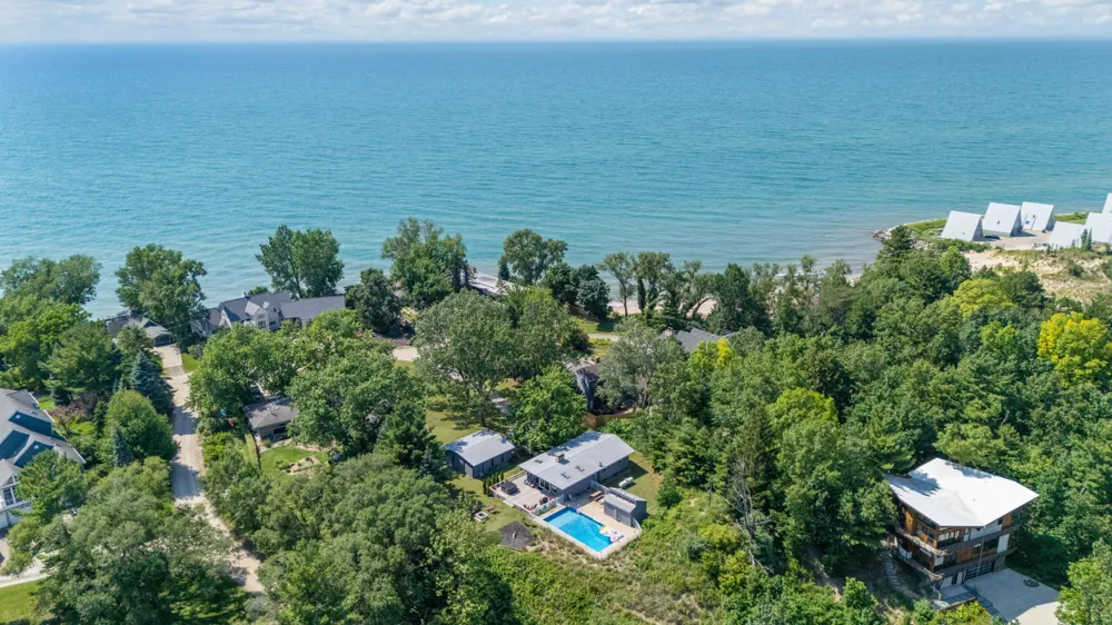 5501 Sunset Path Lincoln Charter Township, MI 49127