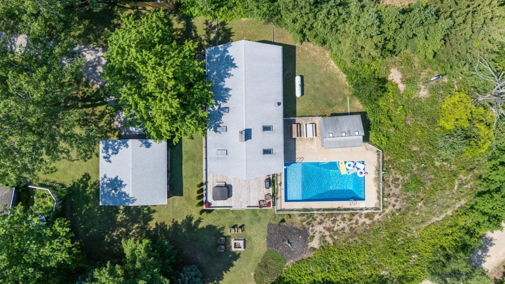 5501 Sunset Path Lincoln Charter Township, MI 49127