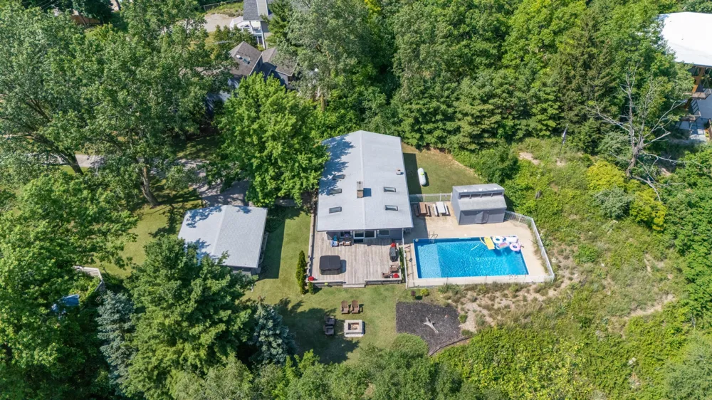 5501 Sunset Path Lincoln Charter Township, MI 49127