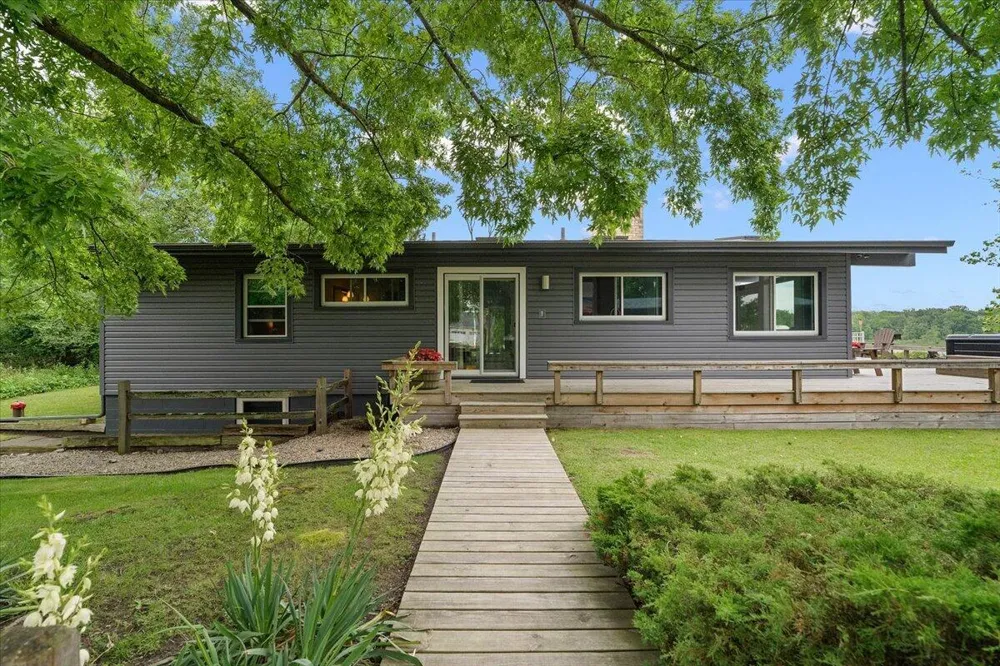 5501 Sunset Path Lincoln Charter Township, MI 49127