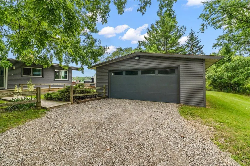 5501 Sunset Path Lincoln Charter Township, MI 49127