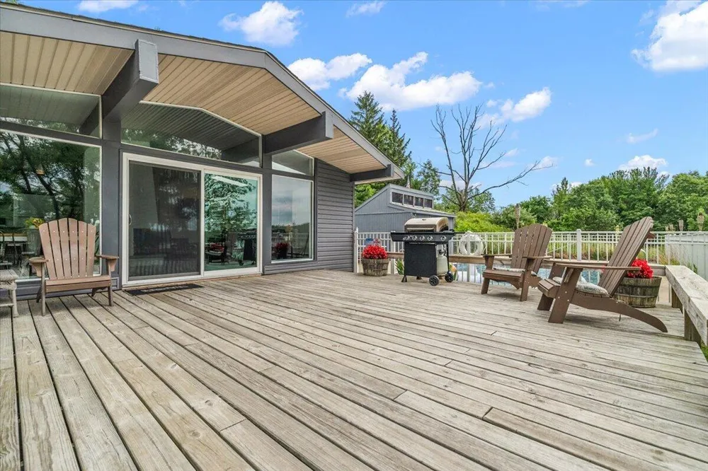 5501 Sunset Path Lincoln Charter Township, MI 49127