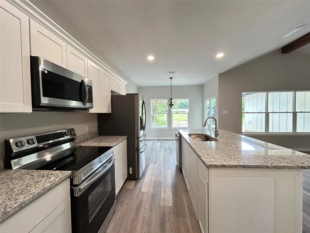 921 Putman Street Sulphur Springs, TX 75482