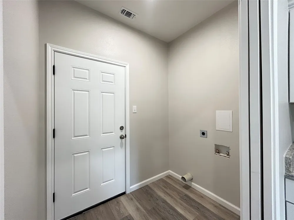 921 Putman Street Sulphur Springs, TX 75482