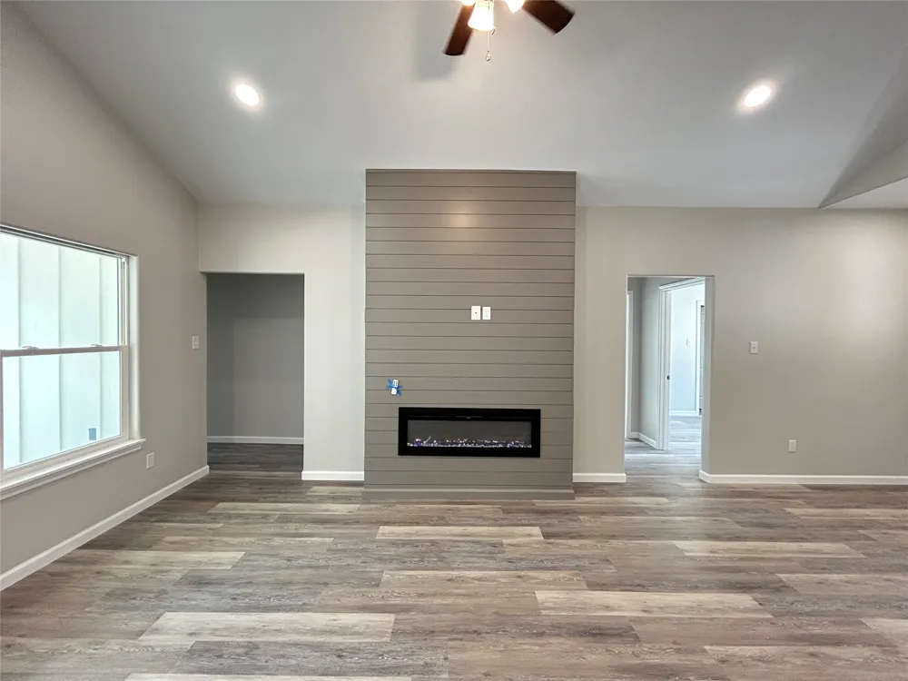 921 Putman Street Sulphur Springs, TX 75482