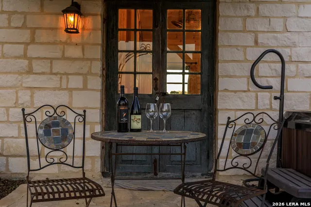 237 Twisted Timbers Rd Fredericksburg, TX 78624