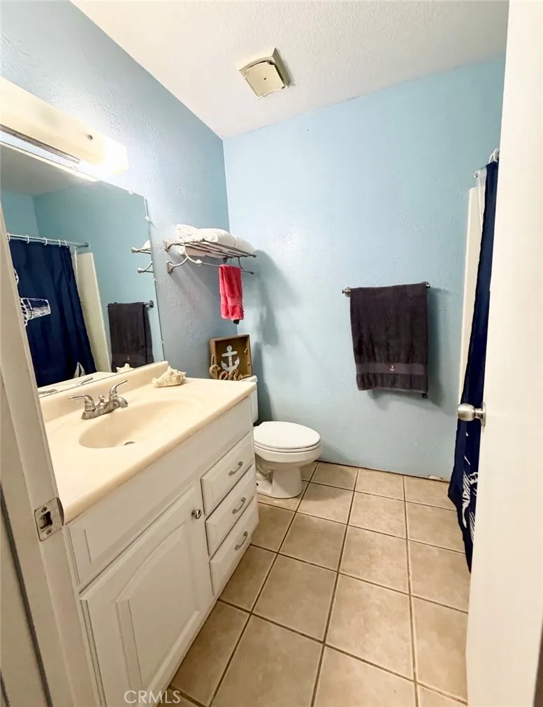 6026 Winncliff Jurupa Valley, CA 92509