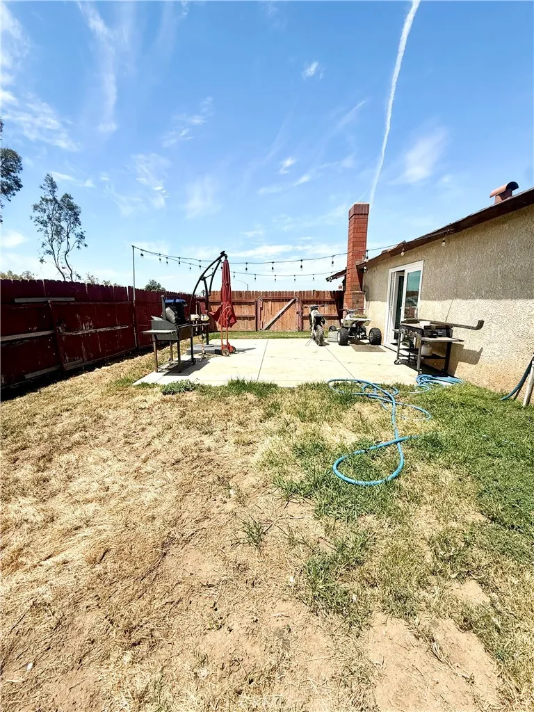 6026 Winncliff Jurupa Valley, CA 92509